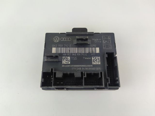 bontott AUDI A4 B8 Jobb első Ajtó Vezérlőegység