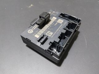 bontott AUDI A4 B8 Jobb első Ajtó Vezérlőegység