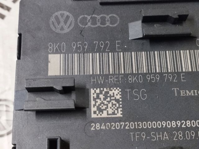 bontott AUDI A4 B8 Jobb első Ajtó Vezérlőegység