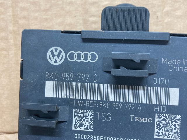 bontott AUDI A4 B8 Jobb első Ajtó Vezérlőegység