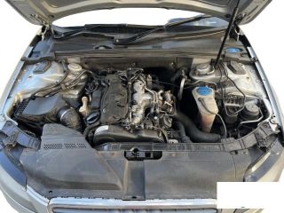 bontott AUDI A4 B8 Jobb első Ajtóhatároló