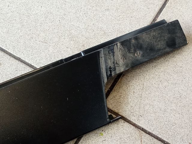 bontott AUDI A4 B8 Jobb első Ajtókeret Burkolat