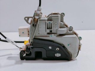 bontott AUDI A4 B8 Jobb első Ajtózár