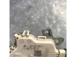 bontott AUDI A4 B8 Jobb első Ajtózár