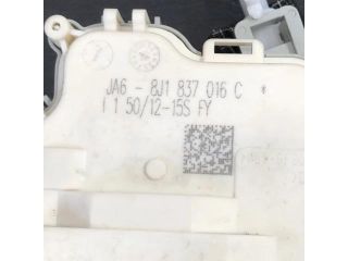 bontott AUDI A4 B8 Jobb első Ajtózár