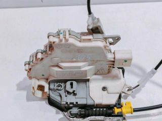 bontott AUDI A4 B8 Jobb első Ajtózár