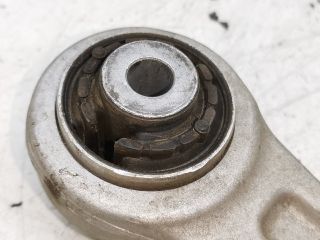 bontott AUDI A4 B8 Jobb első Alsó Első Lengőkar