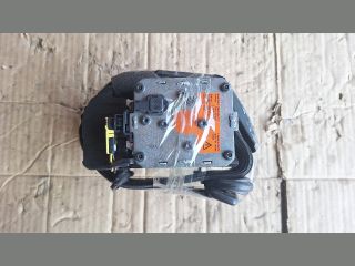 bontott AUDI A4 B8 Jobb első Biztonsági Öv