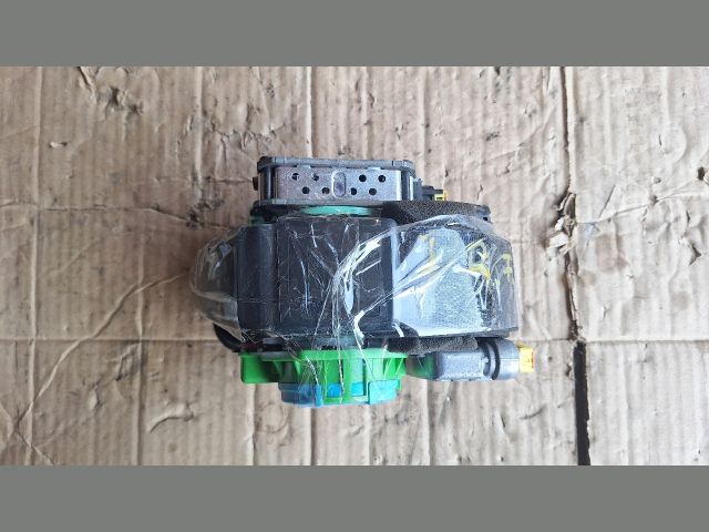 bontott AUDI A4 B8 Jobb első Biztonsági Öv