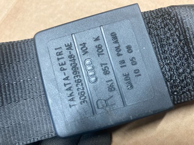 bontott AUDI A4 B8 Jobb első Biztonsági Öv