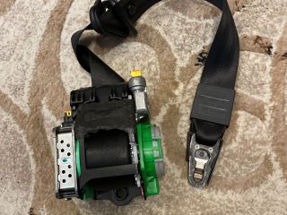 bontott AUDI A4 B8 Jobb első Biztonsági Öv