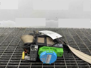 bontott AUDI A4 B8 Jobb első Biztonsági Öv