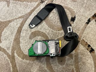 bontott AUDI A4 B8 Jobb első Biztonsági Öv