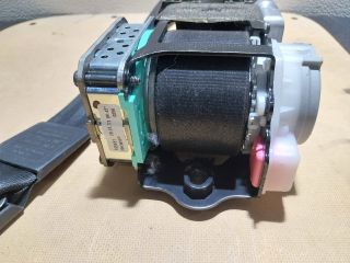 bontott AUDI A4 B8 Jobb első Biztonsági Öv