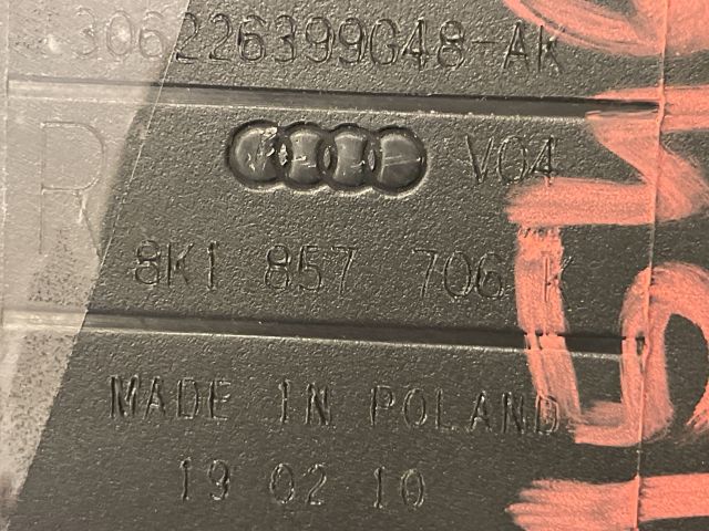 bontott AUDI A4 B8 Jobb első Biztonsági Öv