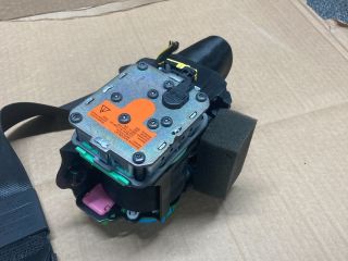 bontott AUDI A4 B8 Jobb első Biztonsági Öv