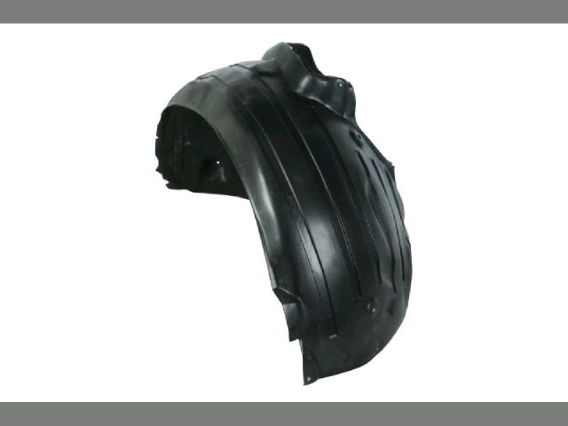 bontott AUDI A4 B8 Jobb első Dobbetét (Kerékjárati, Műanyag)