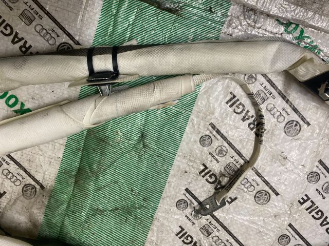 bontott AUDI A4 B8 Jobb első Függöny Légzsák