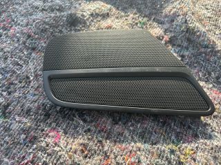 bontott AUDI A4 B8 Jobb első Hangszóró Burkolat