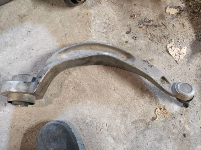 bontott AUDI A4 B8 Jobb első Lengőkar