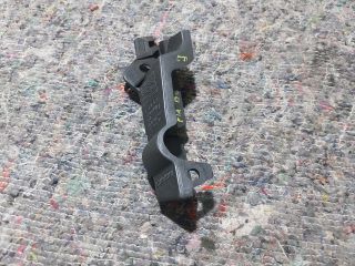 bontott AUDI A4 B8 Jobb első Lökhárító Tartó (Műanyag)