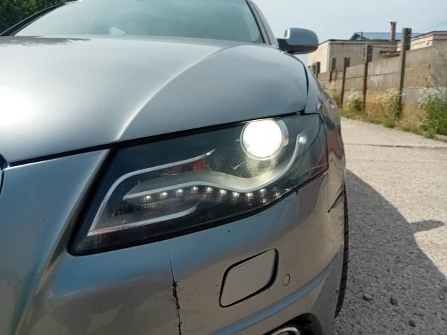 bontott AUDI A4 B8 Jobb első Lökhárító Tartó (Műanyag)