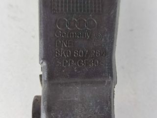 bontott AUDI A4 B8 Jobb első Lökhárító Tartó (Műanyag)