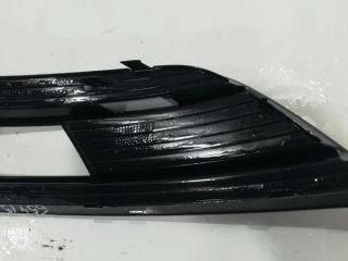 bontott AUDI A4 B8 Jobb első Lökhárító Vakborítás