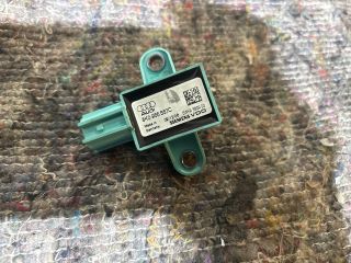 bontott AUDI A4 B8 Jobb első Oldal Ütközés Érzékelő