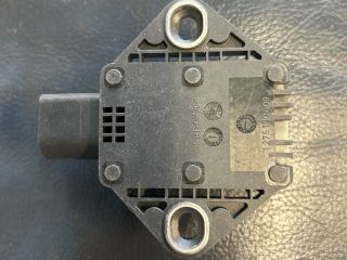 bontott AUDI A4 B8 Jobb első Oldal Ütközés Érzékelő