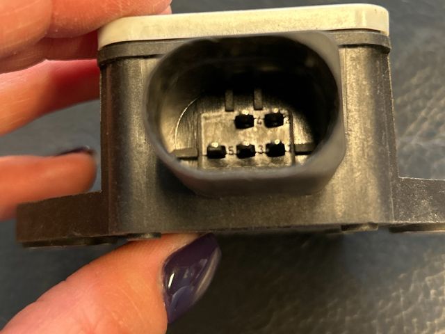 bontott AUDI A4 B8 Jobb első Oldal Ütközés Érzékelő