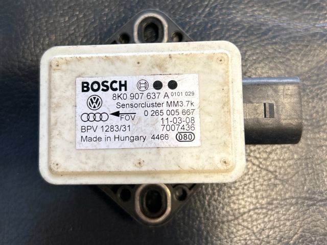 bontott AUDI A4 B8 Jobb első Oldal Ütközés Érzékelő