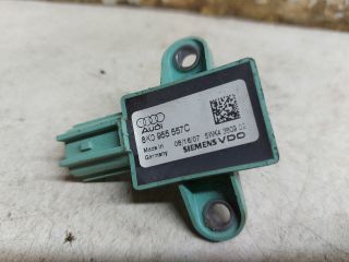 bontott AUDI A4 B8 Jobb első Oldal Ütközés Érzékelő