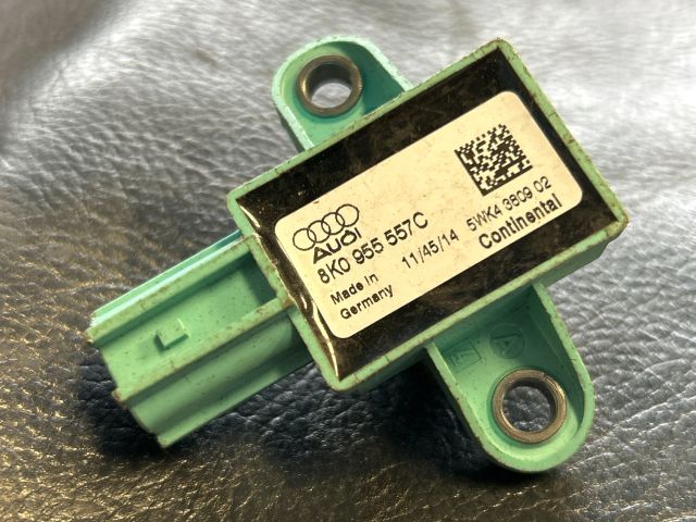 bontott AUDI A4 B8 Jobb első Oldal Ütközés Érzékelő