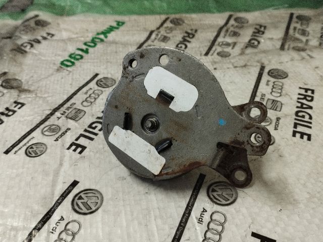 bontott AUDI A4 B8 Jobb első Ülésmagasság Állító