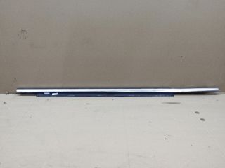 bontott AUDI A4 B8 Jobb első Vízlehúzó Gumicsík