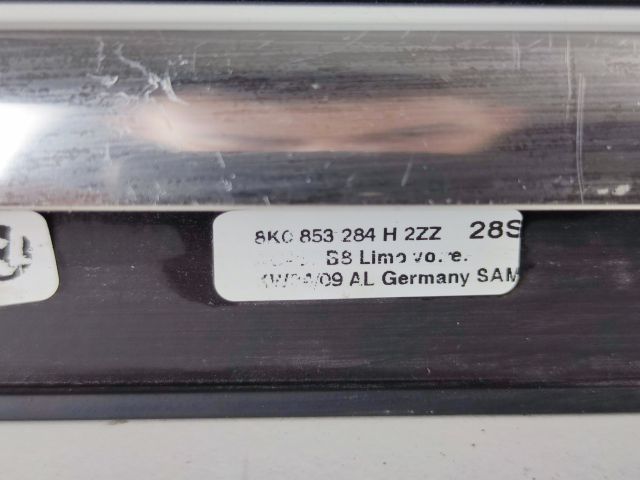 bontott AUDI A4 B8 Jobb első Vízlehúzó Gumicsík