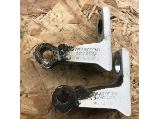 bontott AUDI A4 B8 Jobb első Zsanér