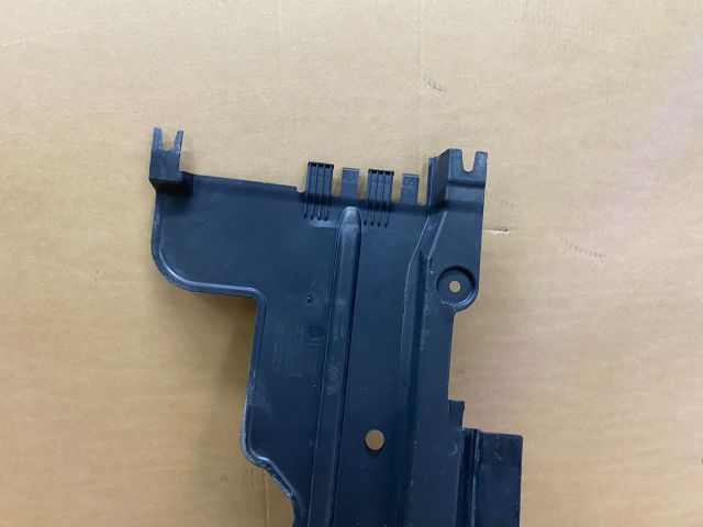 bontott AUDI A4 B8 Jobb Fenéklemez