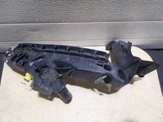 bontott AUDI A4 B8 Jobb Fényszóró Tartó