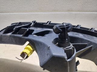 bontott AUDI A4 B8 Jobb Fényszóró Tartó