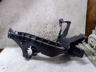 bontott AUDI A4 B8 Jobb Fényszóró Tartó