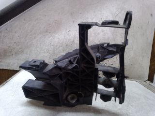 bontott AUDI A4 B8 Jobb Fényszóró Tartó