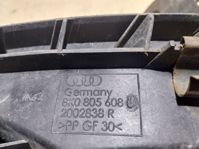 bontott AUDI A4 B8 Jobb Fényszóró Tartó