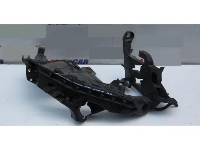 bontott AUDI A4 B8 Jobb Fényszóró Tartó