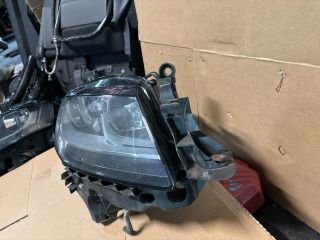 bontott AUDI A4 B8 Jobb Fényszóró