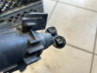 bontott AUDI A4 B8 Jobb Fényszórómosó Fúvóka