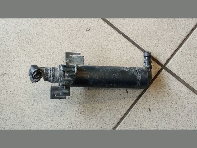 bontott AUDI A4 B8 Jobb Fényszórómosó Fúvóka