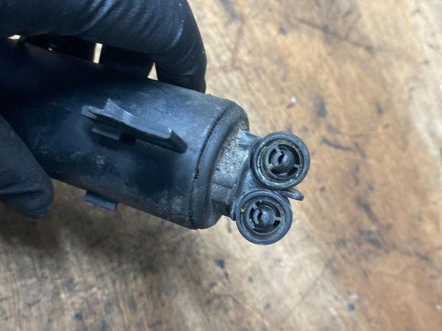 bontott AUDI A4 B8 Jobb Fényszórómosó Fúvóka