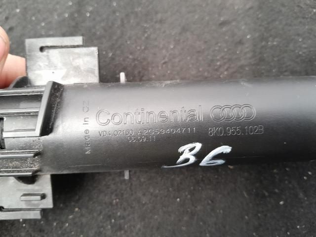 bontott AUDI A4 B8 Jobb Fényszórómosó Fúvóka